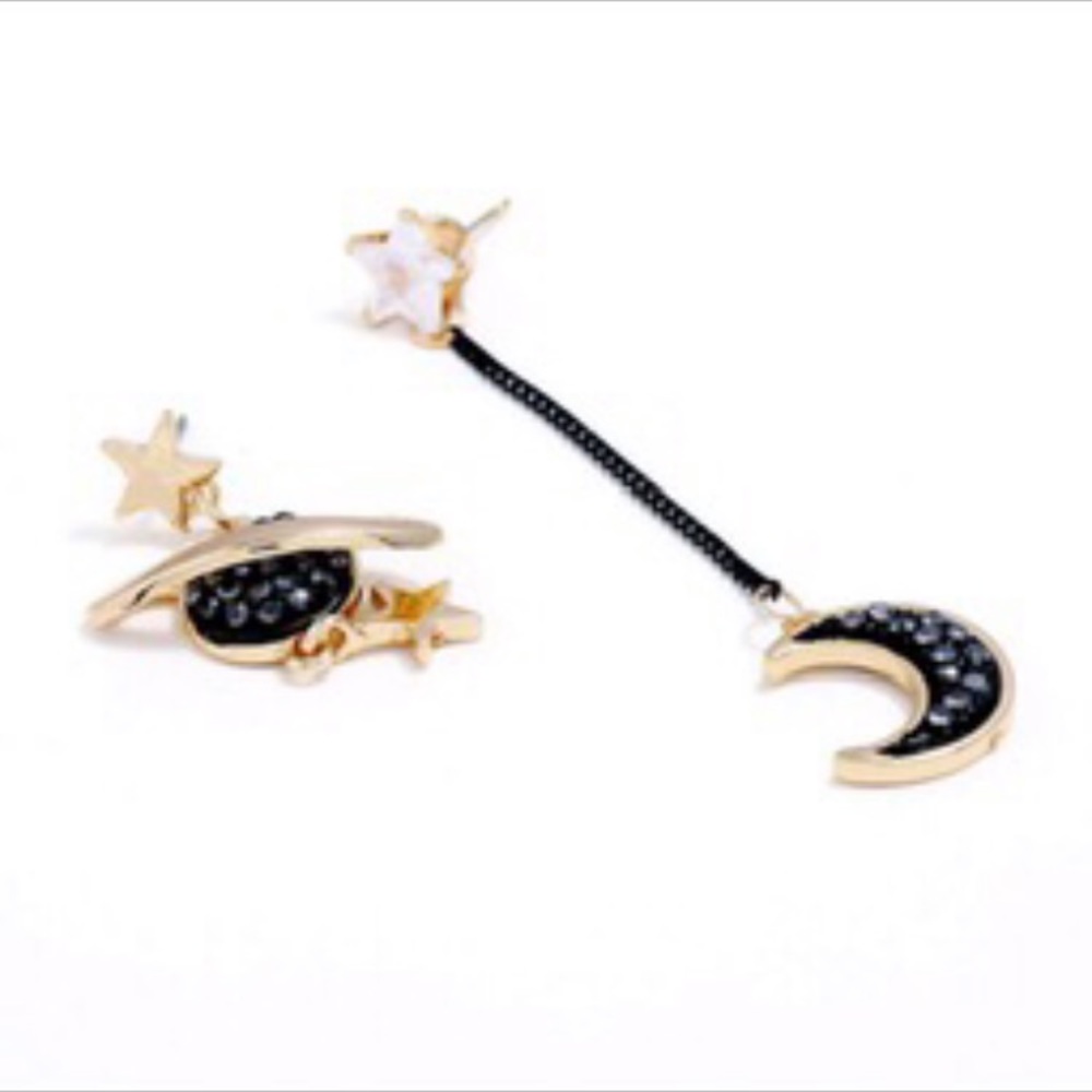 🆕 Moon Star Earring Set - Picture 3 of 9